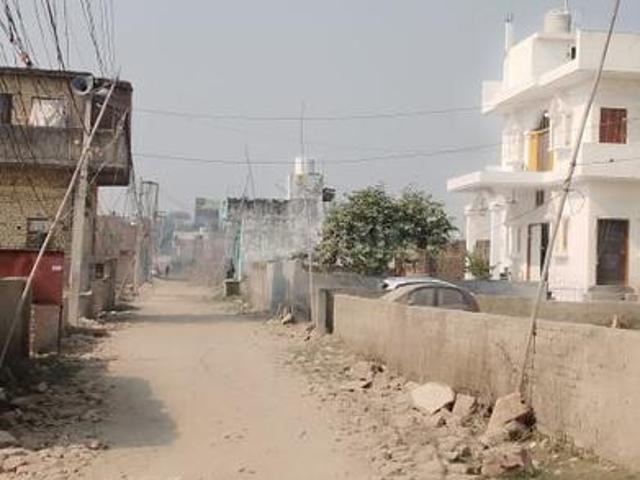Residential Plot in Basantpur for resale Faridabad. The reference number is 20904985