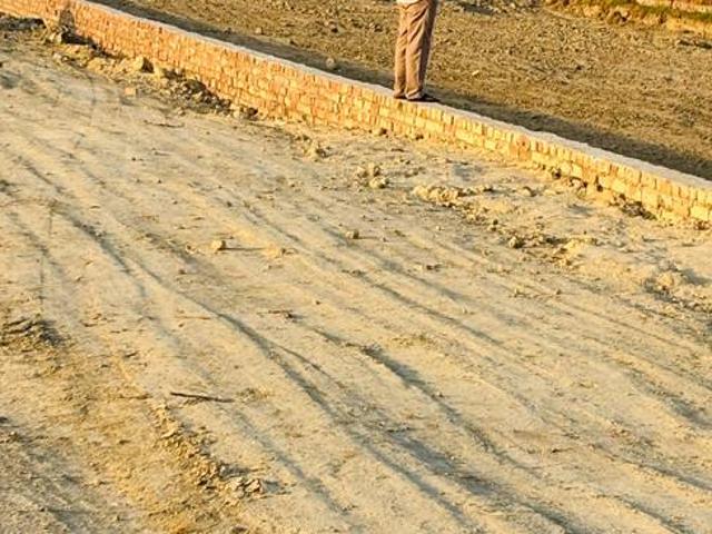 Residential Plot in Barai for resale Varanasi. The reference number is 19919050