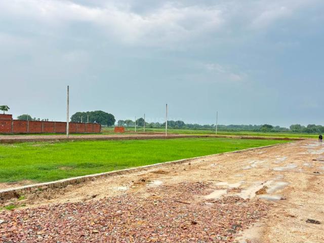 Residential Plot in Barai for resale Varanasi. The reference number is 20819101