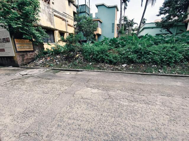 Residential Plot in Barrackpore for resale Kolkata. The reference number is 20825895