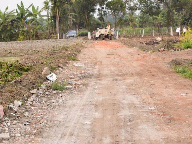 Residential Plot in Barrackpore for resale Kolkata. The reference number is 3471044