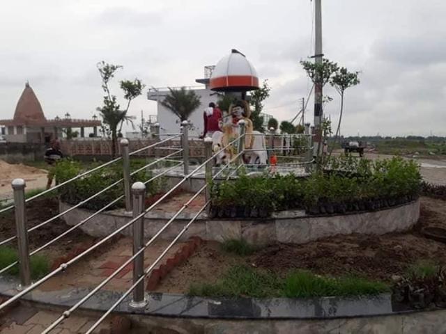 Residential Plot in Barsana for resale Mathura. The reference number is 10230838