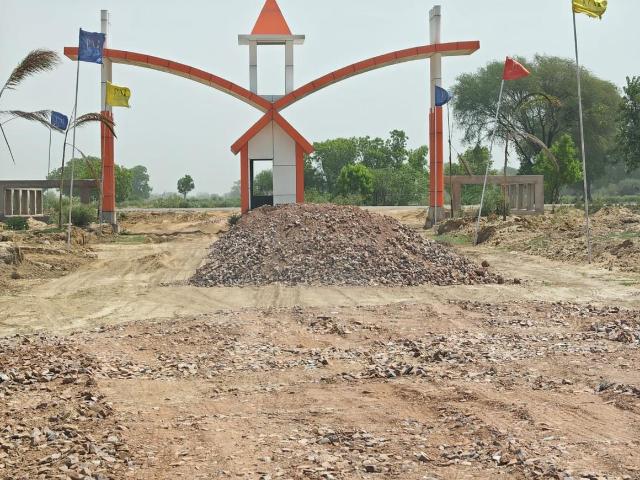 Residential Plot in Barsana for resale Mathura. The reference number is 21263372