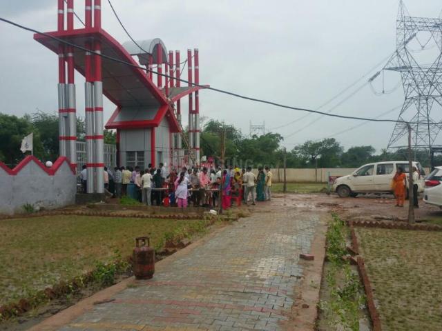 Residential Plot in Barsana for resale Mathura. The reference number is 4919189