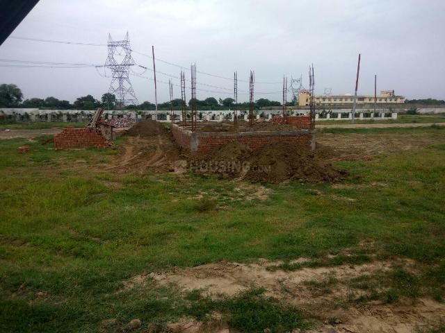 Residential Plot in Barsana for resale Mathura. The reference number is 7003851