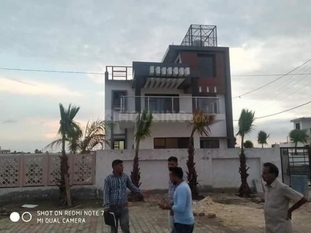 Residential Plot in Barsana for resale Mathura. The reference number is 9811175