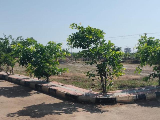 Residential Plot in Beeramguda for resale Sangareddy. The reference number is 11671686