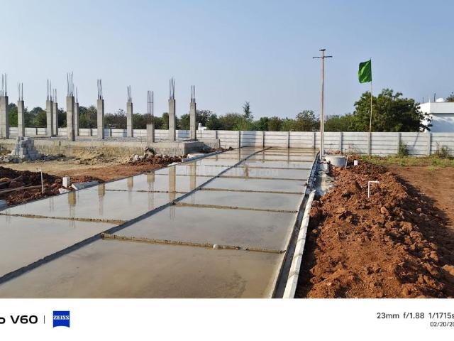 Residential Plot in Beeramguda for resale Sangareddy. The reference number is 20338446
