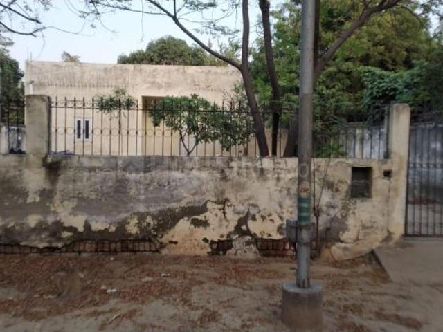 Residential Plot in Beta I for resale Greater Noida. The reference number is 18715829