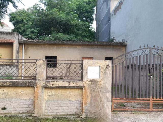 Residential Plot in Beta II for resale Greater Noida. The reference number is 21028788