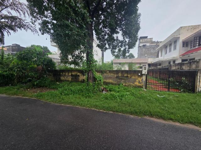 Residential Plot in Beta II for resale Greater Noida. The reference number is 21273305