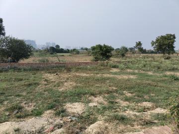 Residential Plot in Saini for resale Noida. The reference number is 18407188