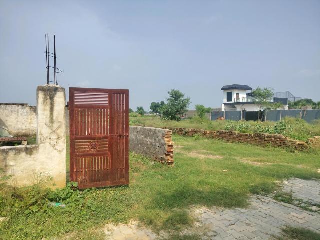 Residential Plot in Bhanauta for resale Greater Noida. The reference number is 20956628