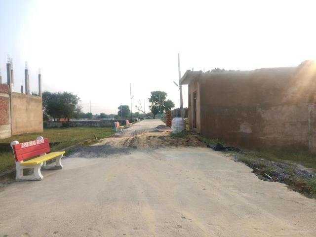 Residential Plot in Bhanauta for resale Greater Noida. The reference number is 21069908
