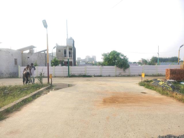 Residential Plot in Bhanauta for resale Greater Noida. The reference number is 21069938