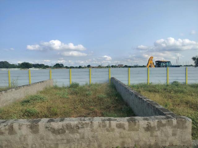 Residential Plot in Bhanauta for resale Greater Noida. The reference number is 21192070