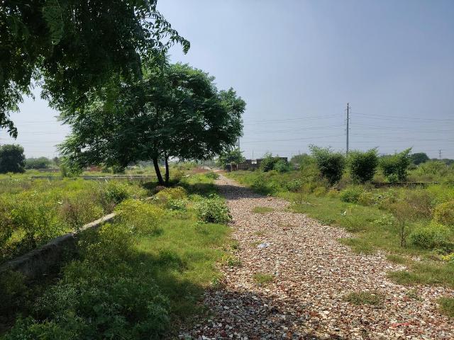 Residential Plot in Bhanauta for resale Greater Noida. The reference number is 21192592