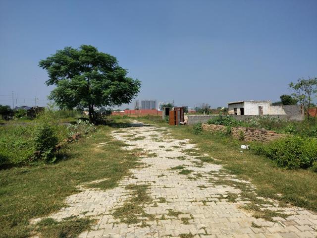 Residential Plot in Bhanauta for resale Greater Noida. The reference number is 21192766