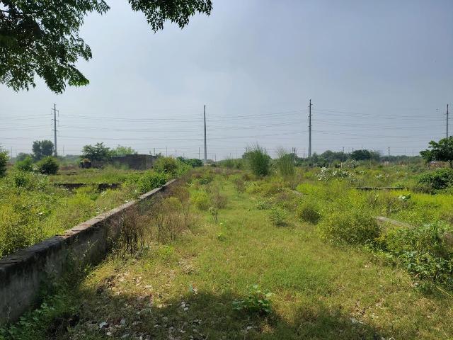 Residential Plot in Bhanauta for resale Greater Noida. The reference number is 21192847