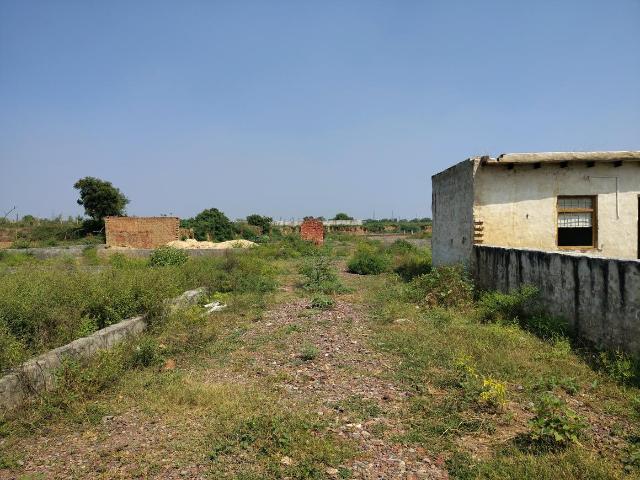 Residential Plot in Bhanauta for resale Greater Noida. The reference number is 21192874