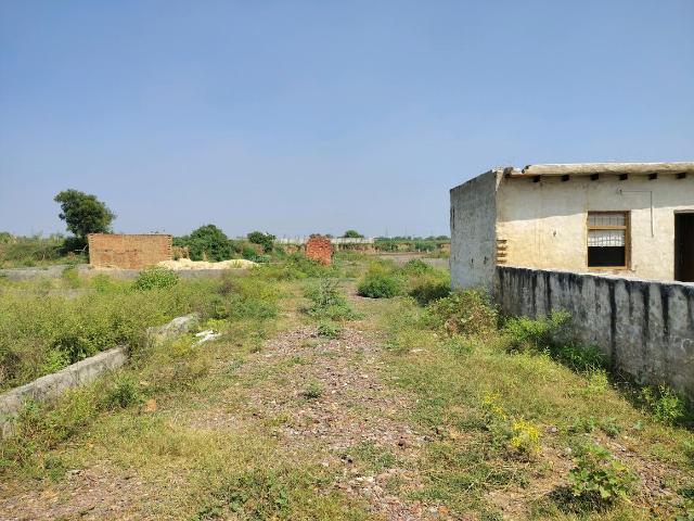Residential Plot in Bhanauta for resale Greater Noida. The reference number is 21192882