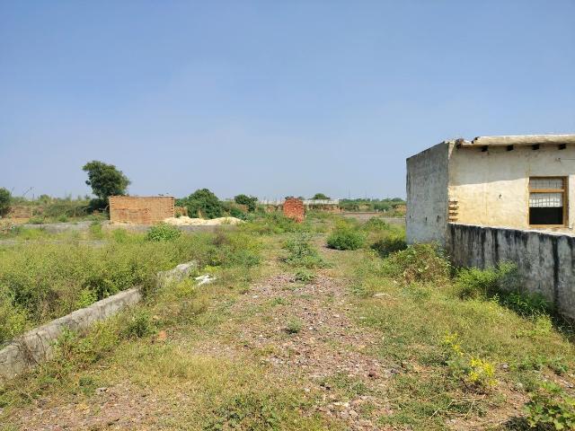 Residential Plot in Bhanauta for resale Greater Noida. The reference number is 21192886