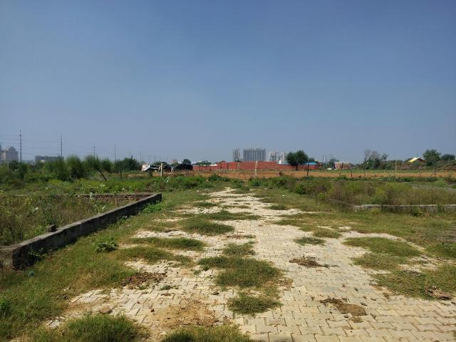 Residential Plot in Bhanauta for resale Greater Noida. The reference number is 21192978
