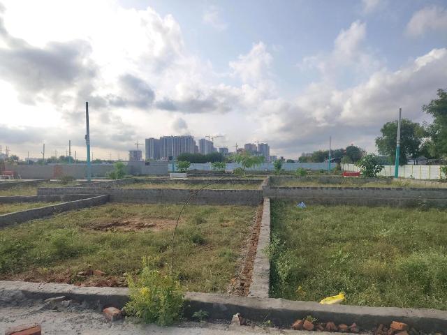 Residential Plot in Bhanauta for resale Greater Noida. The reference number is 21115754