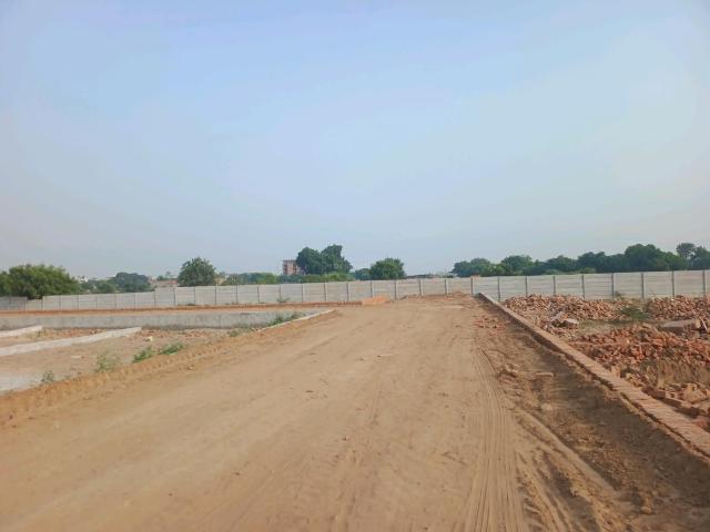 Residential Plot in Bhanauta for resale Greater Noida. The reference number is 21257564