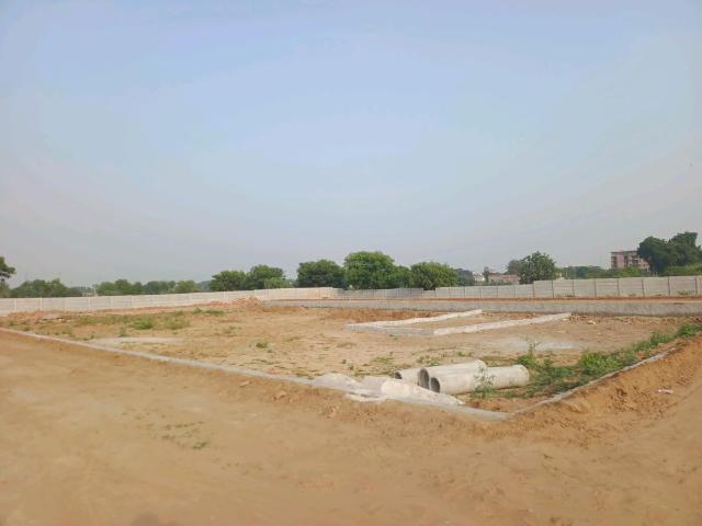 Residential Plot in Bhanauta for resale Greater Noida. The reference number is 21257662