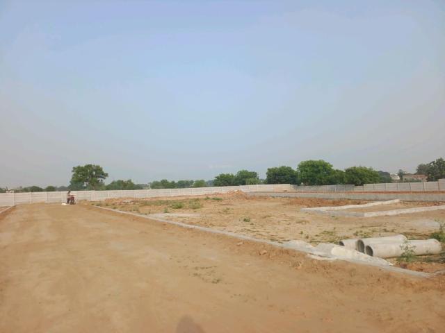 Residential Plot in Bhanauta for resale Greater Noida. The reference number is 21257635