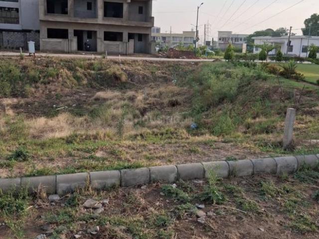Residential Plot in Bhabat for resale Zirakpur. The reference number is 21196852