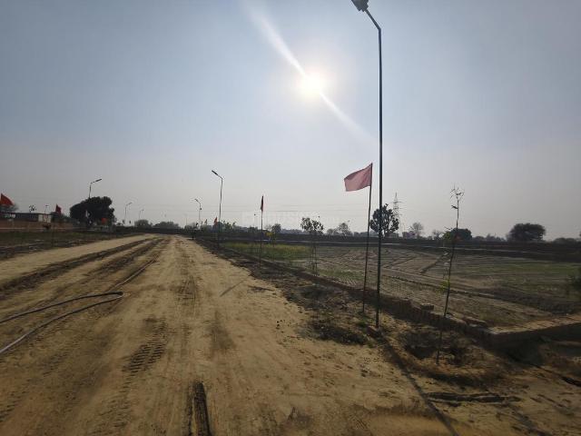 Residential Plot in Bharthia for resale Vrindavan. The reference number is 18144270