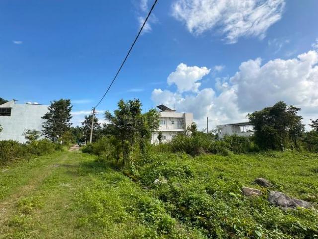 Residential Plot in Bhauwala for resale Dehradun. The reference number is 20953815