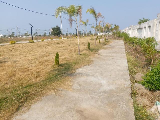Residential Plot in Bhawrasla for resale Indore. The reference number is 19320789