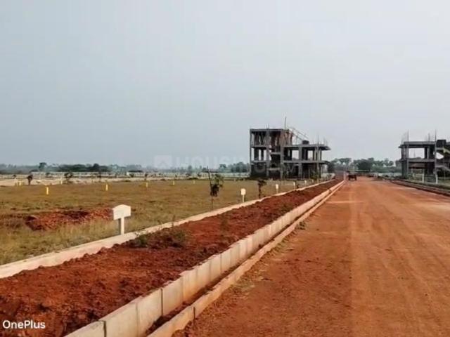 Residential Plot in Bheemunipatnam for resale Visakhapatnam. The reference number is 19561886