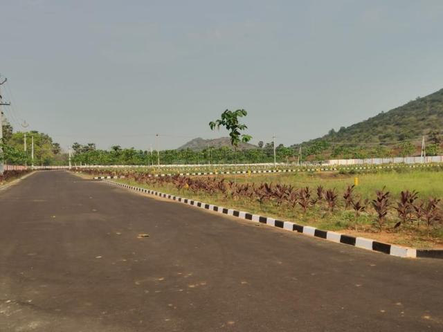 Residential Plot in Bheemunipatnam for resale Visakhapatnam. The reference number is 20128961