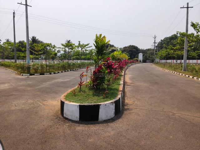 Residential Plot in Bheemunipatnam for resale Visakhapatnam. The reference number is 20475958