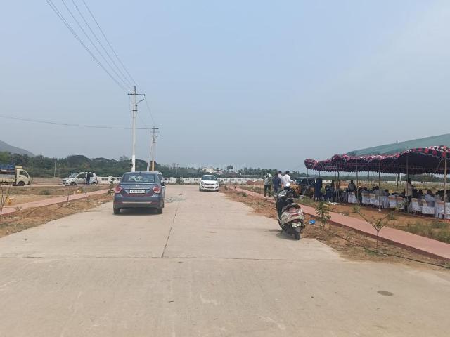 Residential Plot in Bheemunipatnam for resale Visakhapatnam. The reference number is 20619426
