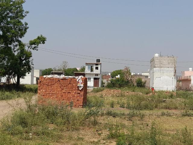 Residential Plot in Bhondsi for resale Gurgaon. The reference number is 11080622