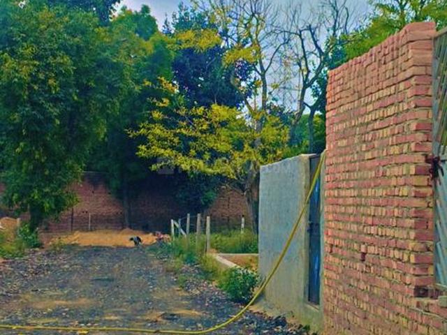 Residential Plot in Bhondsi for resale Gurgaon. The reference number is 20403775