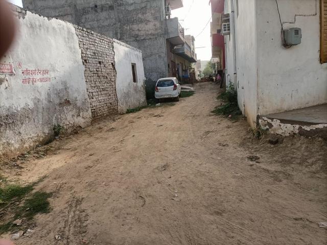 Residential Plot in Bhondsi for resale Gurgaon. The reference number is 9429369