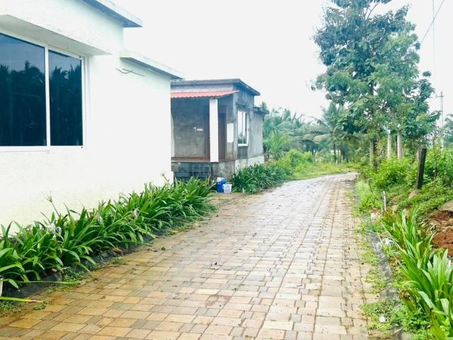 Residential Plot in Bhogapuram for resale Visakhapatnam. The reference number is 19798650