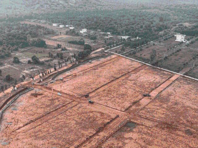 Residential Plot in Bhogapuram for resale Visakhapatnam. The reference number is 20619274