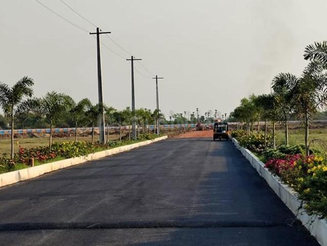 Residential Plot in Bhogapuram for resale Vizianagaram. The reference number is 12657965