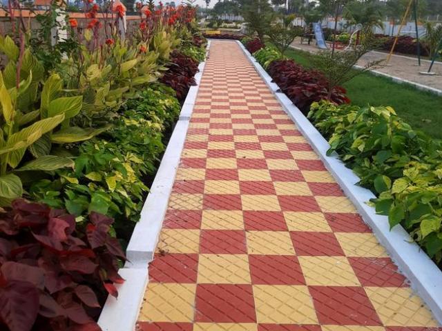 Residential Plot in Bhogapuram for resale Vizianagaram. The reference number is 20330911