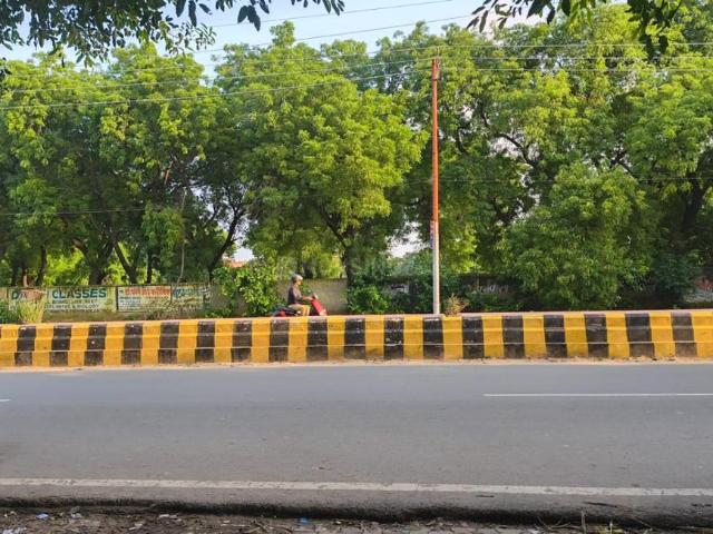 Residential Plot in Bichpuri for resale Agra. The reference number is 21238093