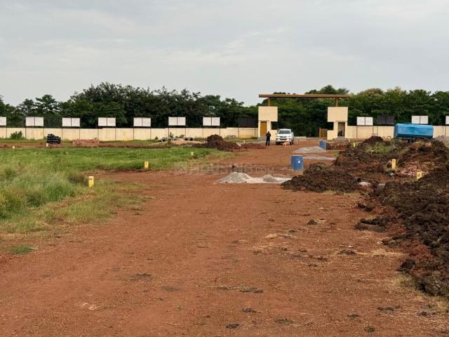Residential Plot in Bibinagar for resale Yadadri Bhuvanagiri. The reference number is 21306020
