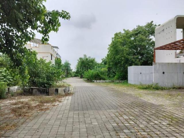 Residential Plot in Bill for resale Vadodara. The reference number is 19682105