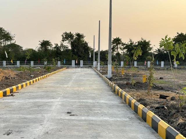 Residential Plot in Bongloor for resale Hyderabad. The reference number is 18799799